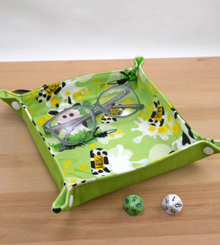 Cute cow patterned square snap tray